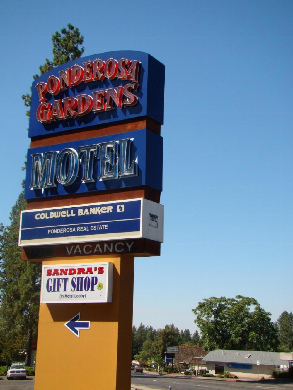 Ponderosa Gardens Motel