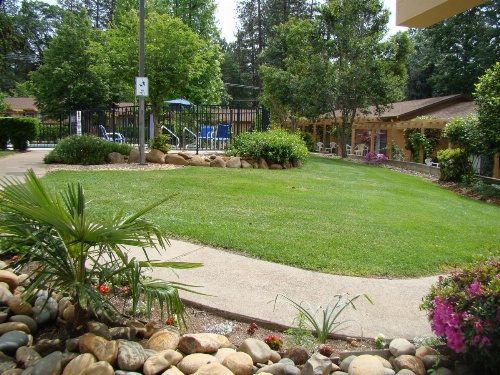 Ponderosa Gardens Motel image 8